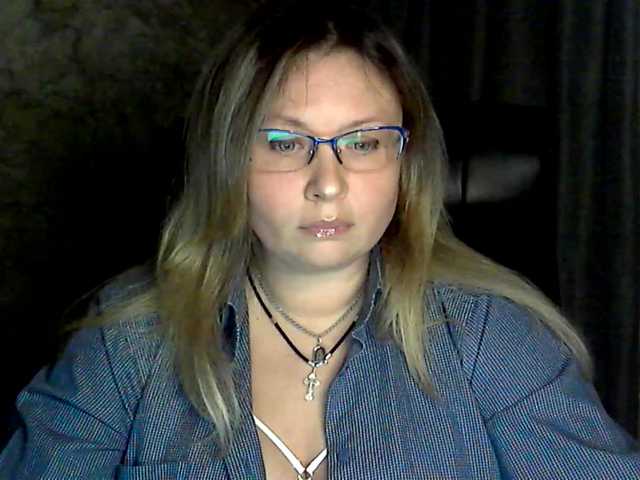 NERVOMOTINA's BongaCams show and profile