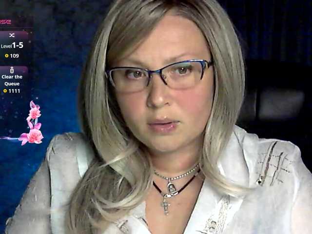 NERVOMOTINA's BongaCams show and profile