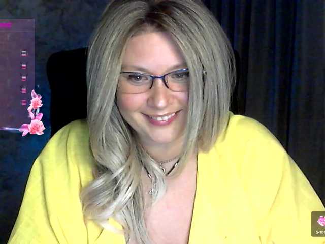 NERVOMOTINA's BongaCams show and profile