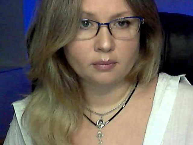 NERVOMOTINA's BongaCams show and profile