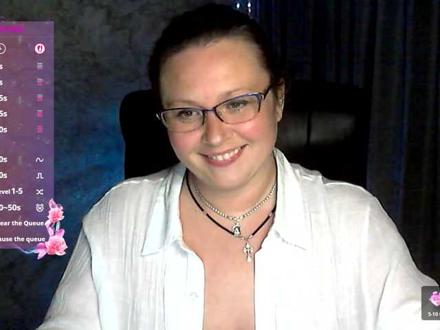 NERVOMOTINA's BongaCams show and profile