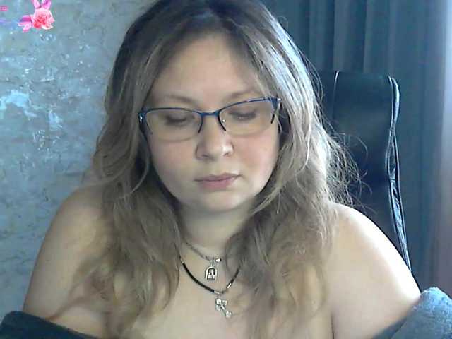 NERVOMOTINA's BongaCams show and profile