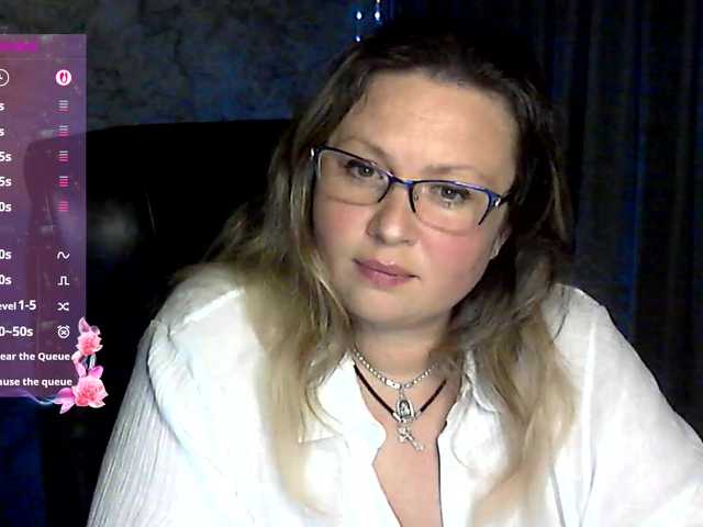 NERVOMOTINA's BongaCams show and profile