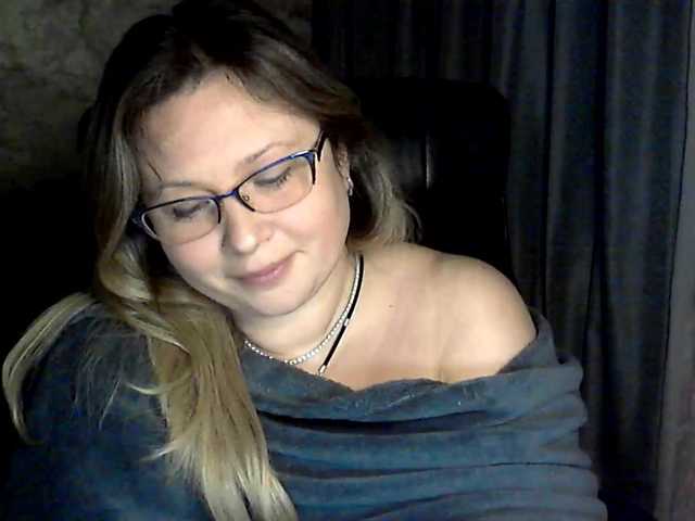 NERVOMOTINA's BongaCams show and profile