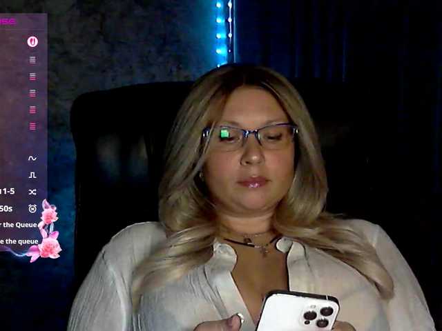 NERVOMOTINA's BongaCams show and profile