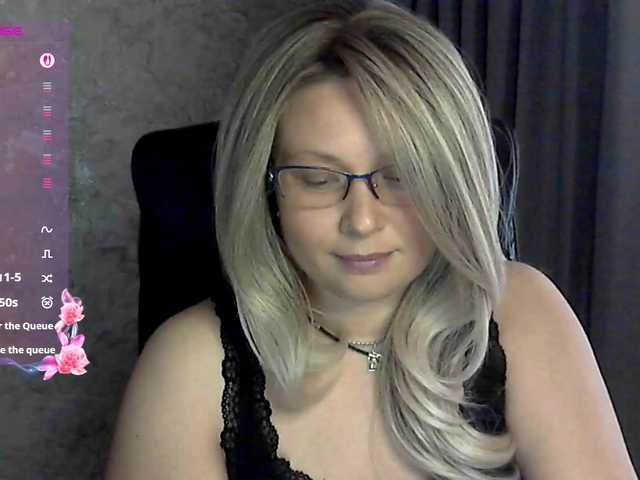 NERVOMOTINA's BongaCams show and profile