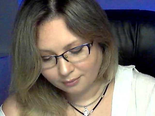 NERVOMOTINA's BongaCams show and profile