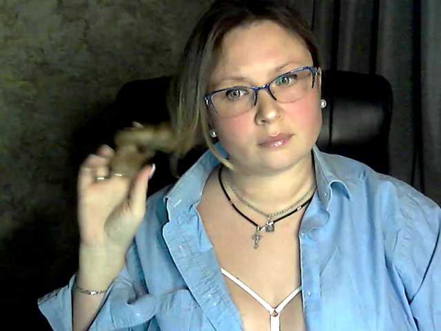 NERVOMOTINA's BongaCams show and profile