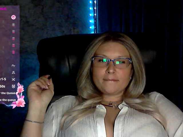 NERVOMOTINA's BongaCams show and profile