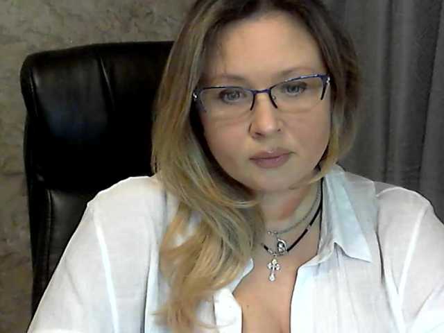 NERVOMOTINA's BongaCams show and profile