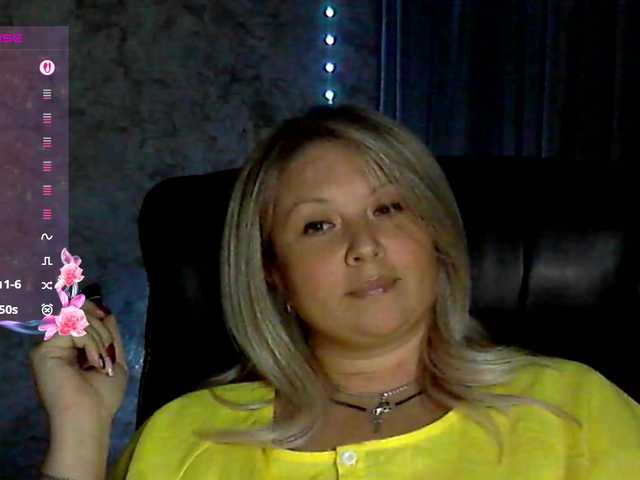 NERVOMOTINA's BongaCams show and profile