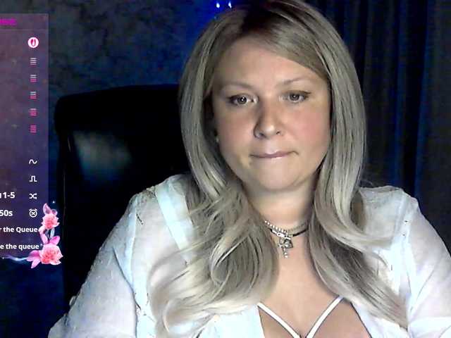 NERVOMOTINA's BongaCams show and profile