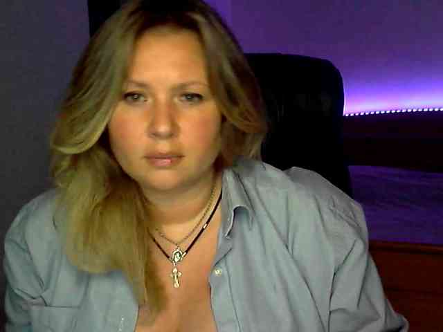 NERVOMOTINA Live Webcam on BongaCams