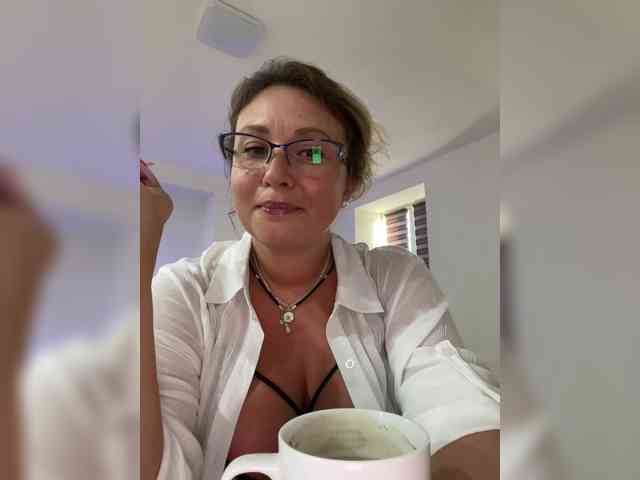 nude live chatroom NERVOMOTINA