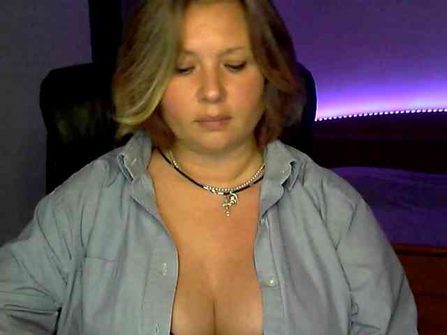 NERVOMOTINA Live Webcam on BongaCams