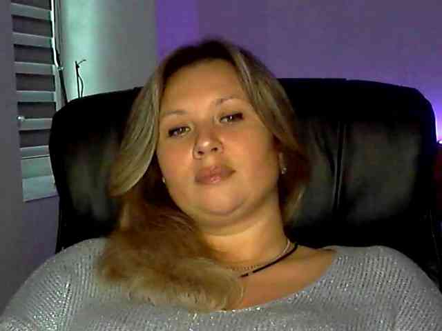 NERVOMOTINA Live Webcam on BongaCams