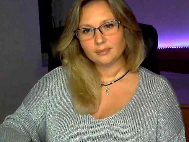 NERVOMOTINA Live Webcam on BongaCams