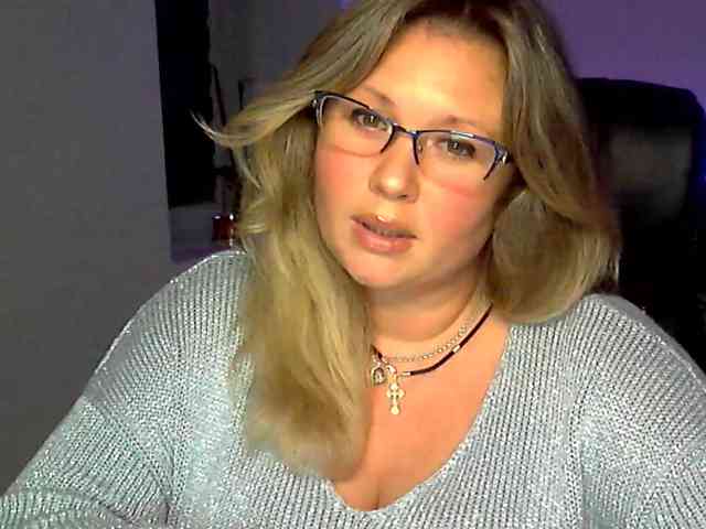 NERVOMOTINA Live Webcam on BongaCams