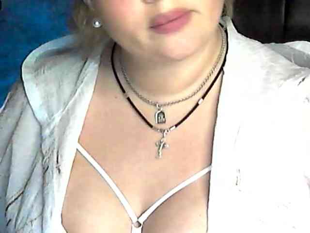 NERVOMOTINA Live Webcam on BongaCams