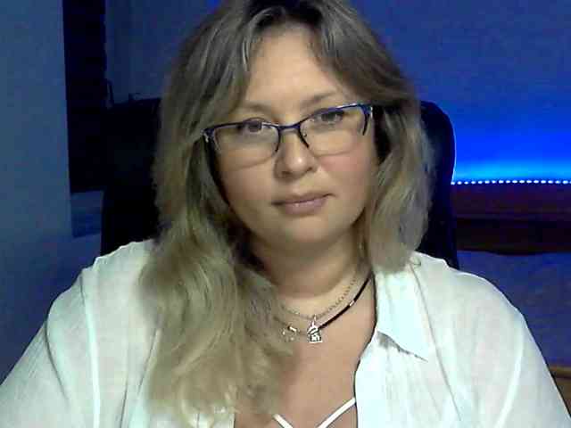 NERVOMOTINA bongacams