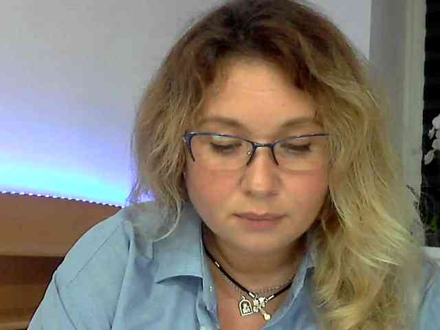 private chat room NERVOMOTINA
