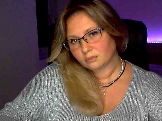 NERVOMOTINA Live Webcam on BongaCams