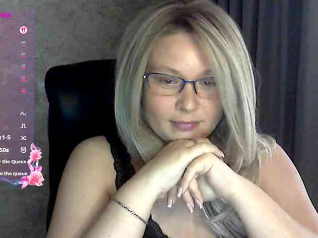 NERVOMOTINA Live Webcam on BongaCams