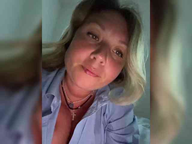 NERVOMOTINA Live Webcam on BongaCams