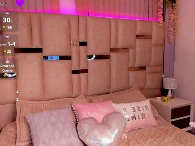 DaphneChers Live Webcam on BongaCams