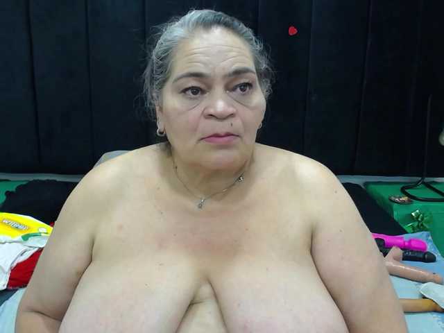 VickyBoobss's BongaCams show and profile