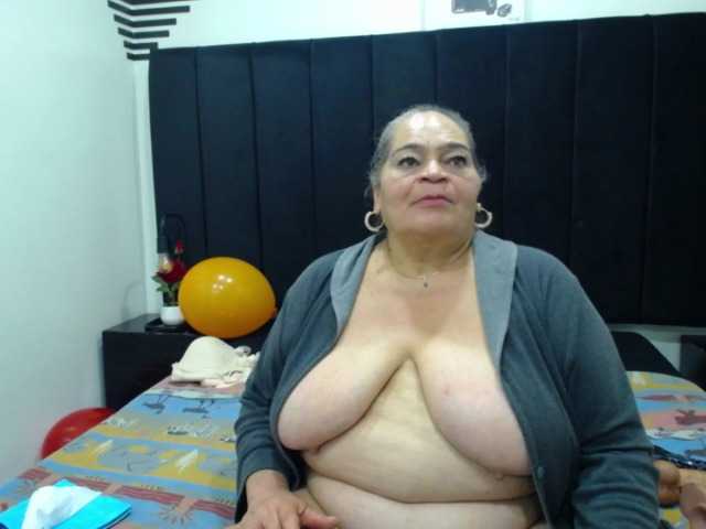 VickyBoobss's BongaCams show and profile