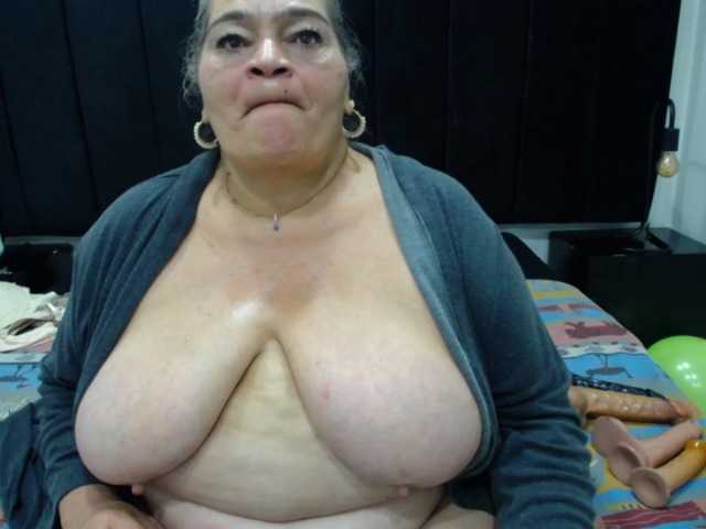 VickyBoobss's BongaCams show and profile