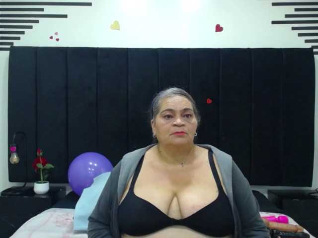 VickyBoobss's BongaCams show and profile