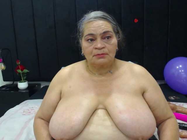 VickyBoobss's BongaCams show and profile