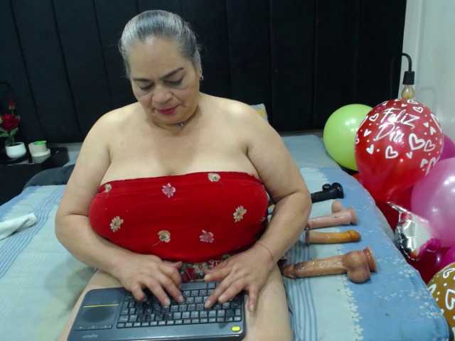 VickyBoobss's BongaCams show and profile