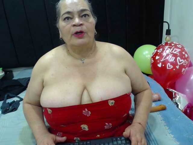 VickyBoobss's BongaCams show and profile