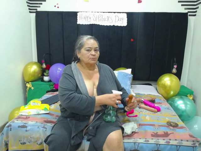 VickyBoobss's BongaCams show and profile