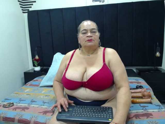 VickyBoobss's BongaCams show and profile