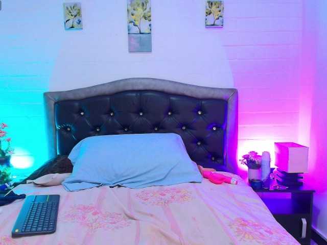 VickyBoobss's BongaCams show and profile