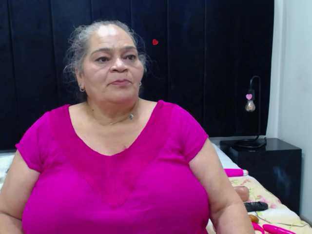 VickyBoobss's BongaCams show and profile