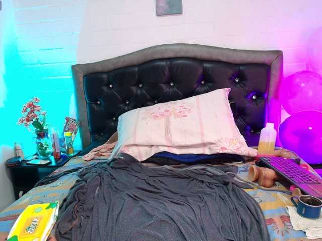 VickyBoobss's BongaCams show and profile