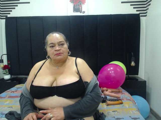 VickyBoobss's BongaCams show and profile