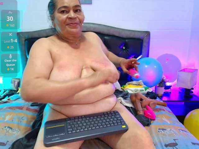 VickyBoobss's BongaCams show and profile