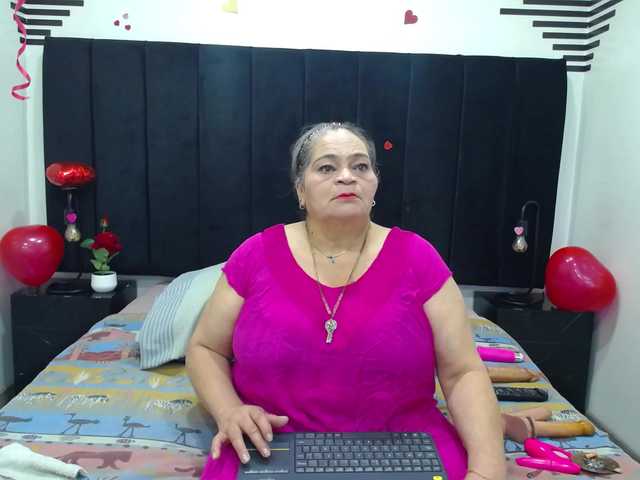 VickyBoobss's BongaCams show and profile