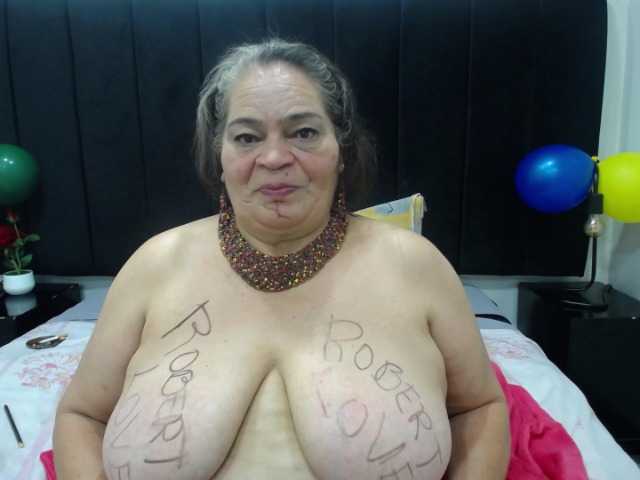 go to chat with QueenMatturex