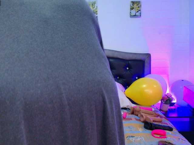 VickyBoobss's BongaCams show and profile