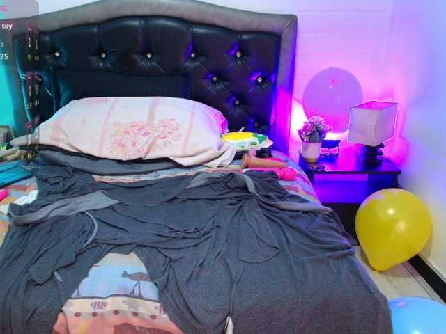 VickyBoobss's BongaCams show and profile