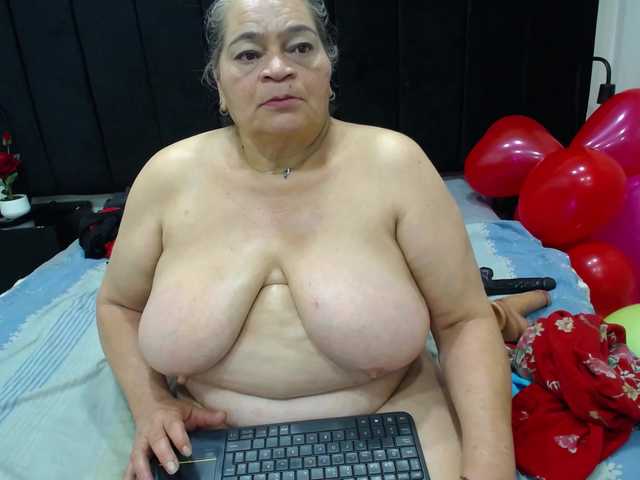 VickyBoobss from BongaCams is Freechat