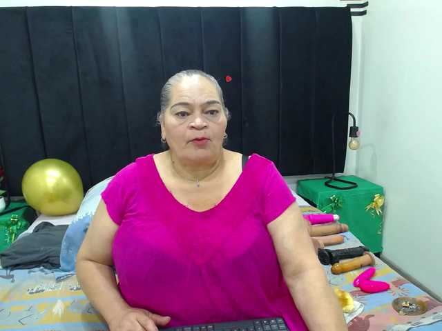 VickyBoobss's BongaCams show and profile