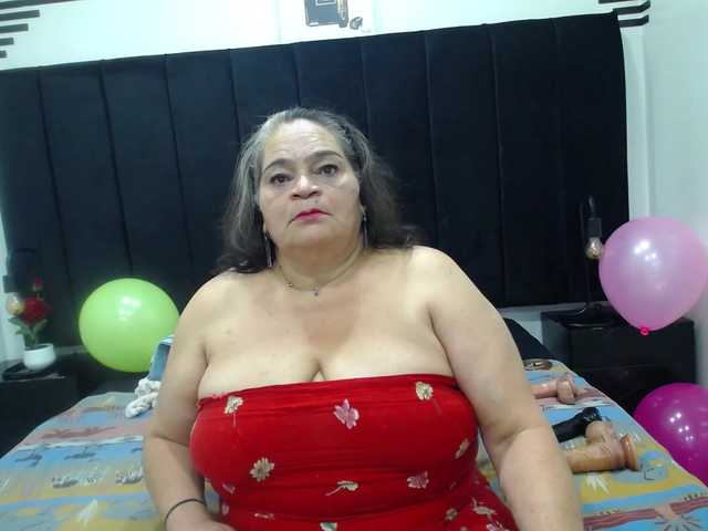 VickyBoobss's BongaCams show and profile